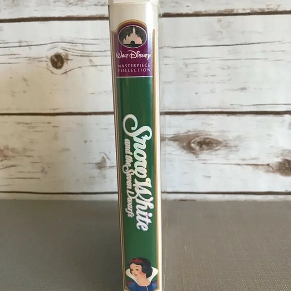 SNOW WHITE AND THE SEVEN DWARF Walt Disney VHS Video Tape Clamshell Case - Picture 3 of 5